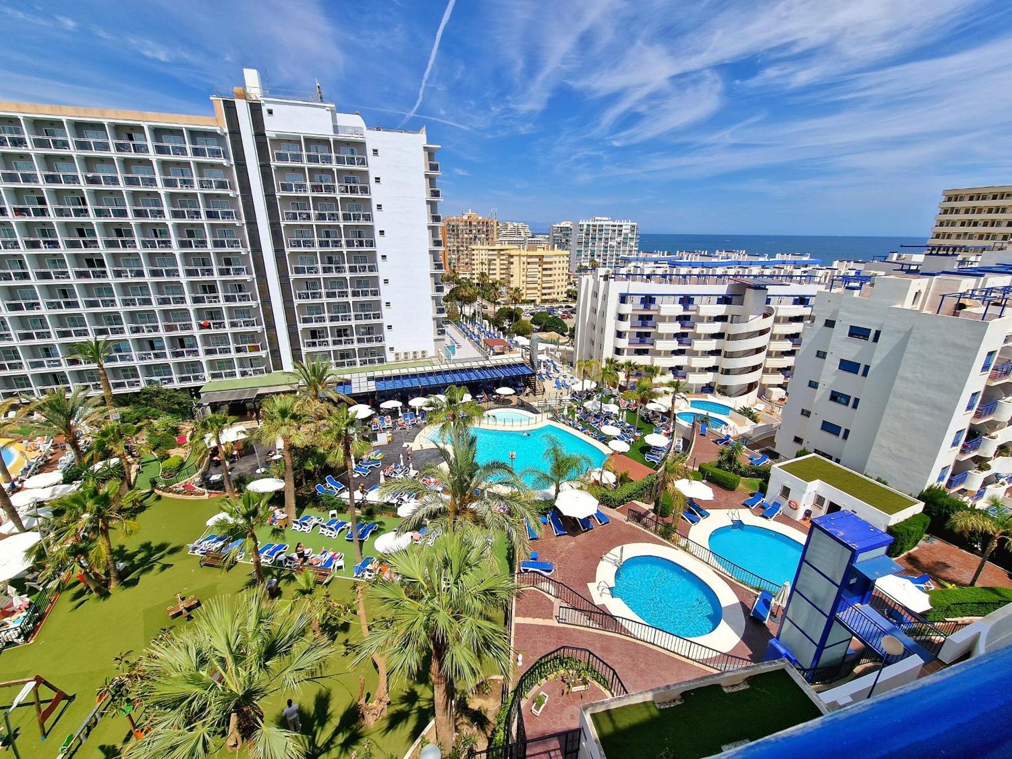 Acogedor Piso Con Terraza Y Parking! Apartment Benalmádena